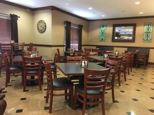 Mountain Inn & Suites Flat Rock Ngoại thất bức ảnh