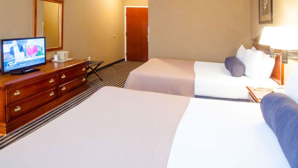 Mountain Inn & Suites Flat Rock Phòng bức ảnh