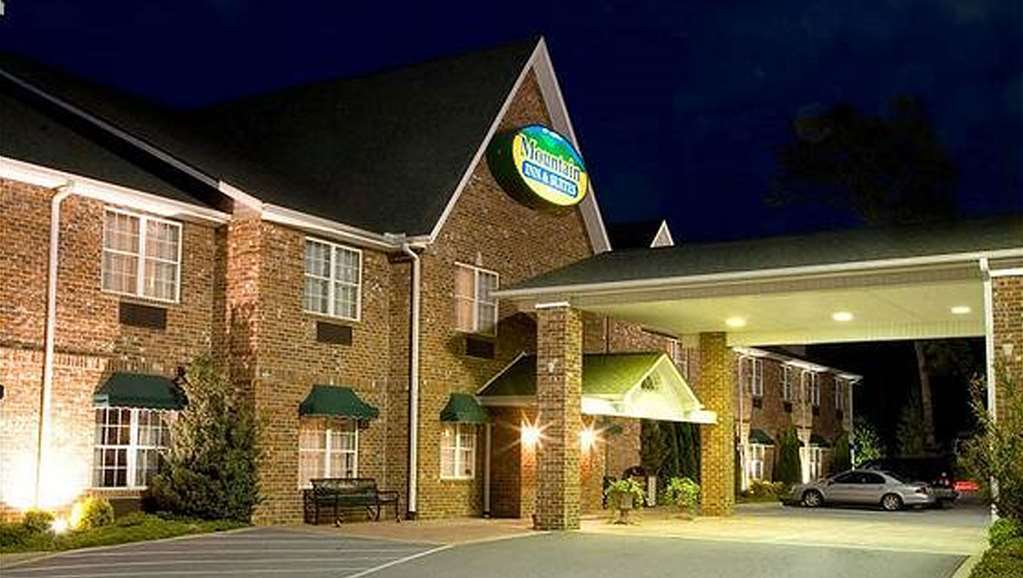 Mountain Inn & Suites Flat Rock Ngoại thất bức ảnh